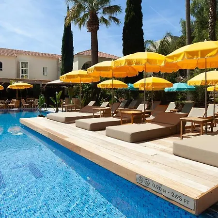 Ξενοδοχείο La Piscine 4*