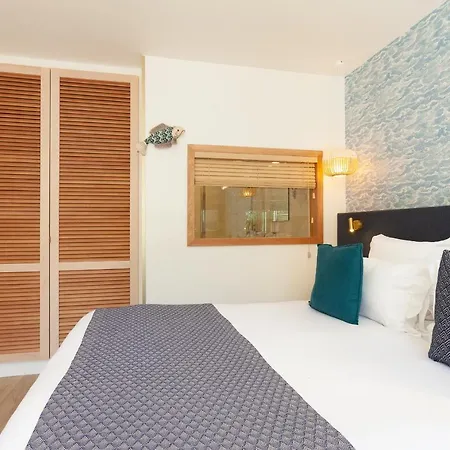 La Piscine Hotel 4*
