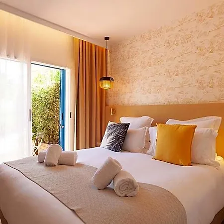 Hotel La Piscine Le Lavandou