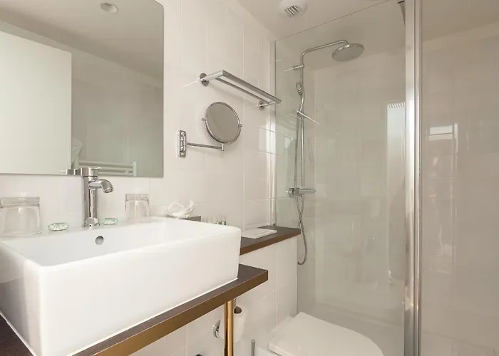 La Piscine 酒店 勒拉旺杜